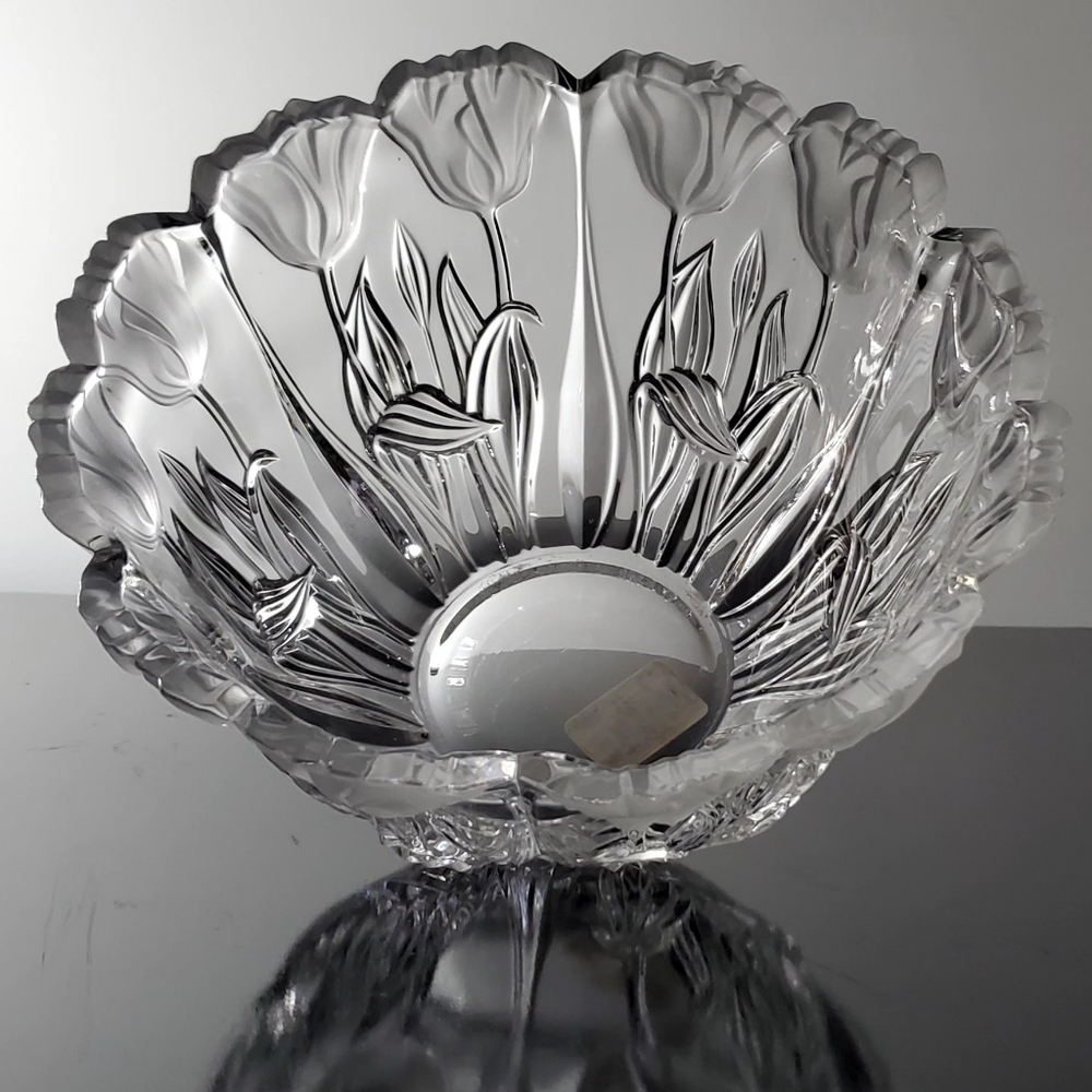 9 3/8" 24% Lead Crystal Tulip Clear Frosted Raised Bowl by Block Made in Poland - Picture 10 of 13